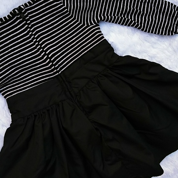 12 MONTHS: BLACK AND WHITE DRESS W/ BOW - Picture 7 of 8